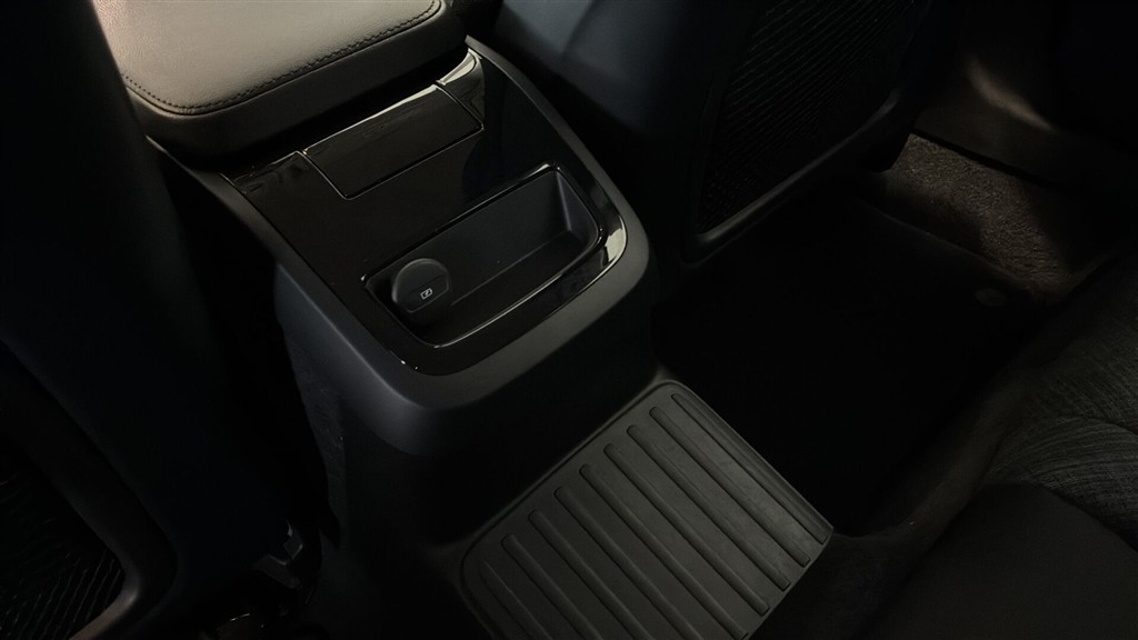Volvo V60 2,0 T6 Recharge Plugin-hybrid Core AWD 350HK Stc 8g Aut. - Image 9