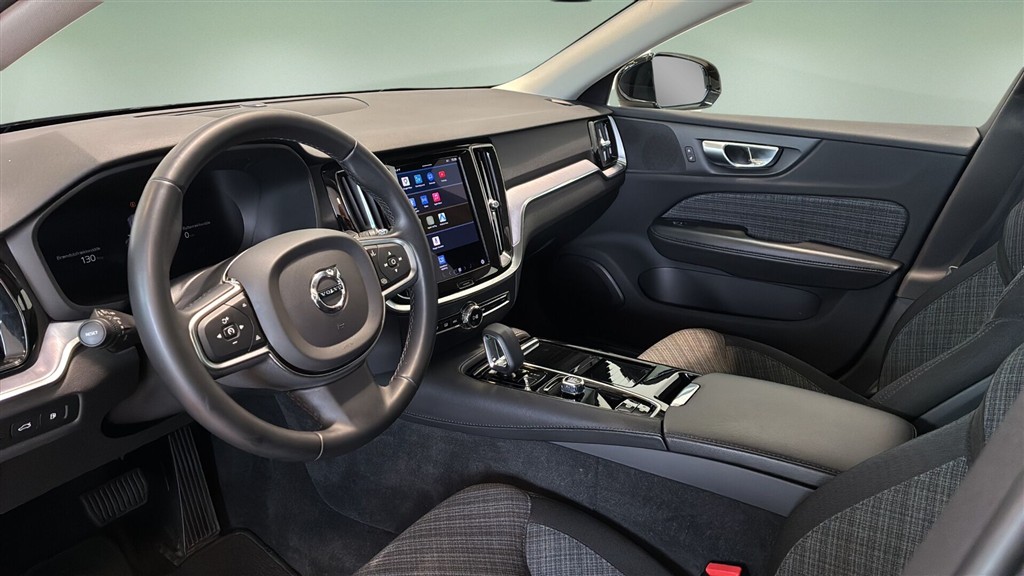 Volvo V60 2,0 T6 Recharge Plugin-hybrid Core AWD 350HK Stc 8g Aut. - Image 13