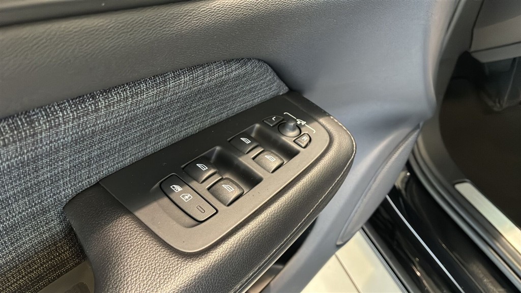 Volvo V60 2,0 T6 Recharge Plugin-hybrid Core AWD 350HK Stc 8g Aut. - Image 14