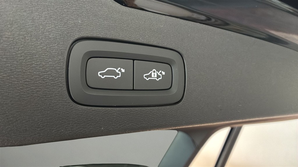 Volvo V60 2,0 T6 Recharge Plugin-hybrid Core AWD 350HK Stc 8g Aut. - Image 12