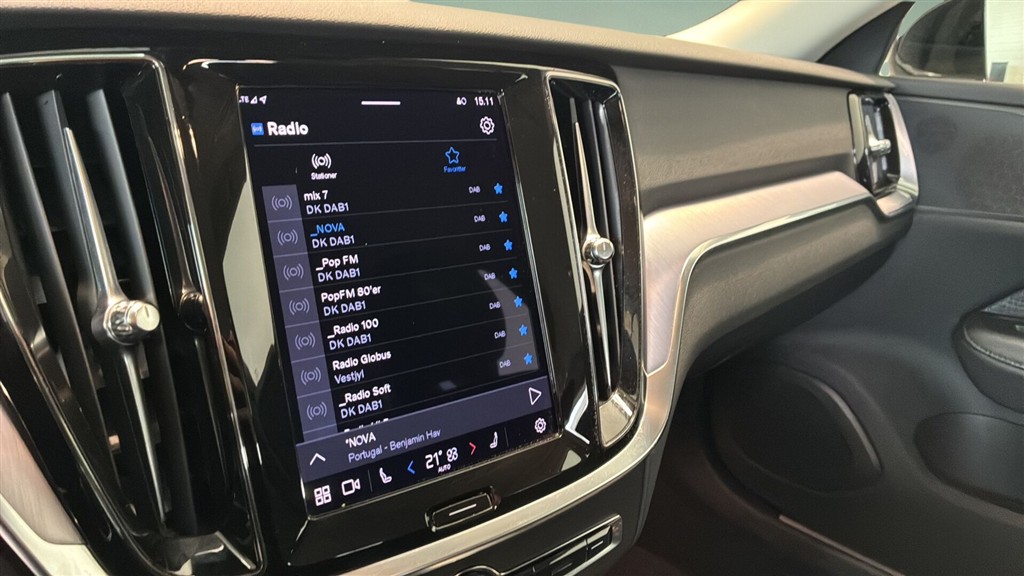 Volvo V60 2,0 T6 Recharge Plugin-hybrid Core AWD 350HK Stc 8g Aut. - Image 24