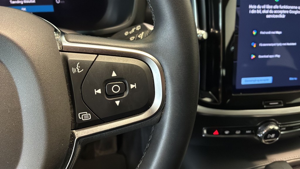 Volvo V60 2,0 T6 Recharge Plugin-hybrid Core AWD 350HK Stc 8g Aut. - Image 18