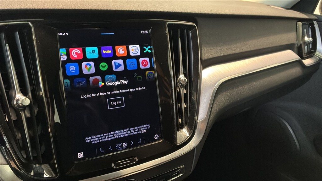 Volvo V60 2,0 T6 Recharge Plugin-hybrid Core AWD 350HK Stc 8g Aut. - Image 27