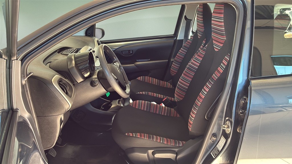 Citroën C1 1,2 PureTech Extra 82HK 5d - Image 5