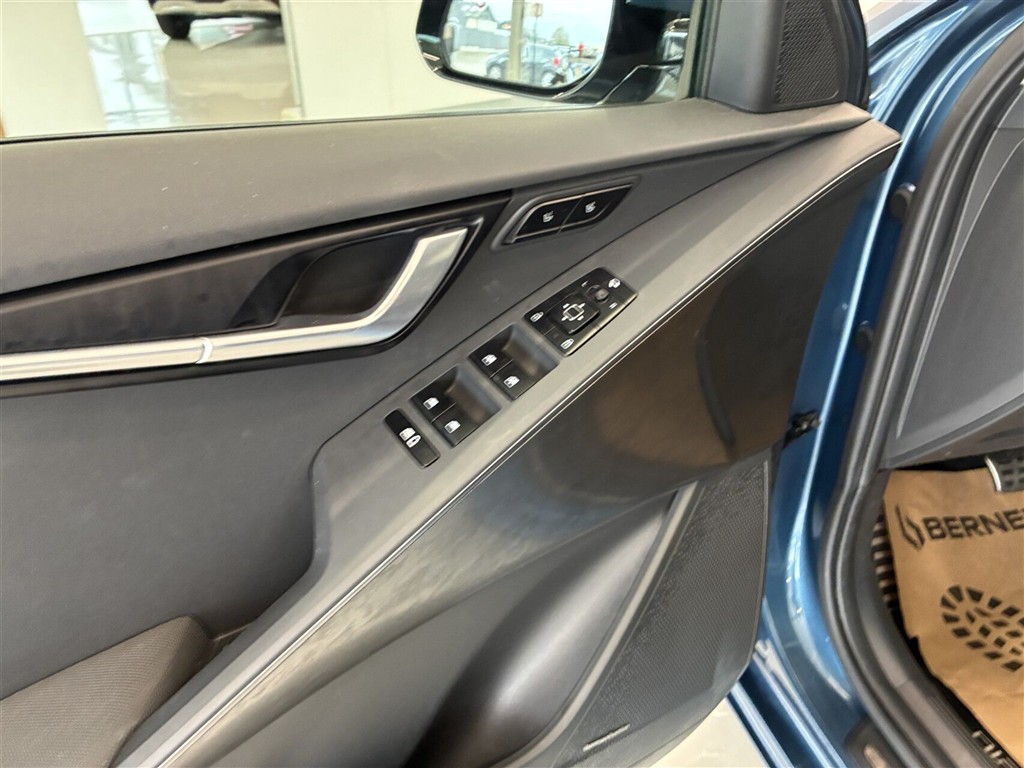Kia Niro EV EL Upgrade 204HK 5d Aut. - Image 8