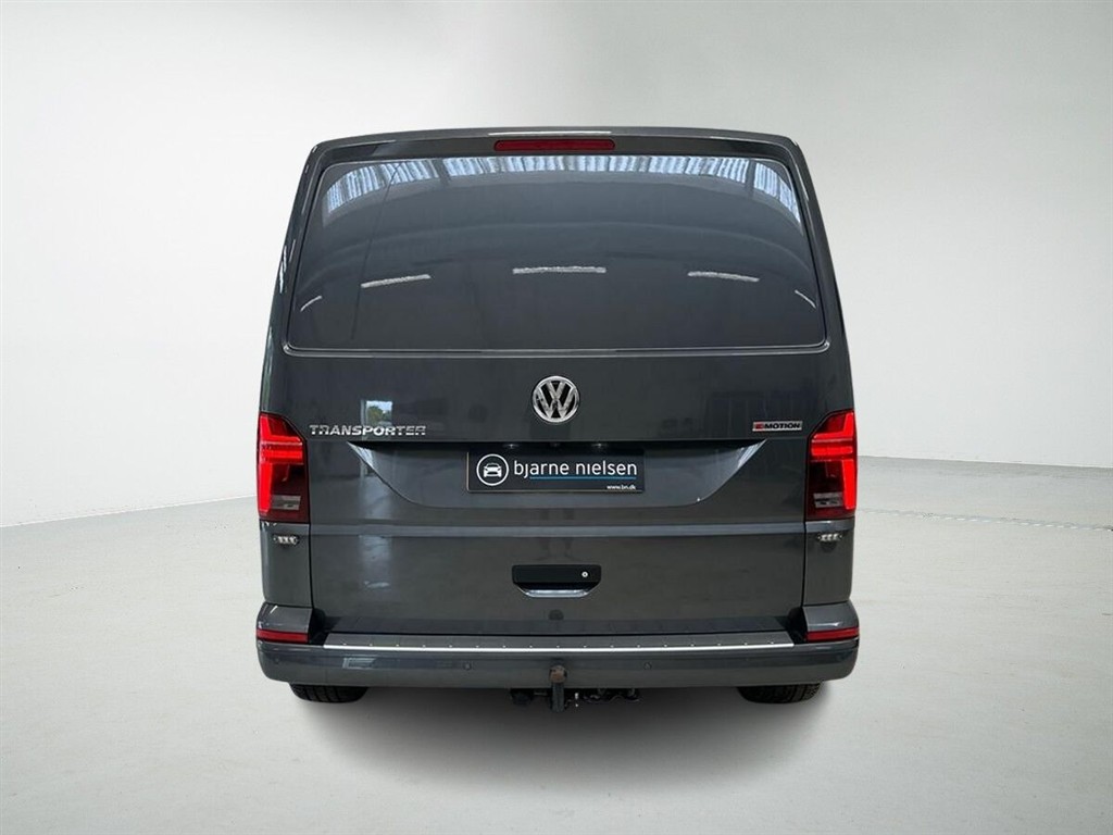 VW Transporter Lang 2,0 TDI BMT 4Motion DSG 204HK Van 7g Aut. - Image 7