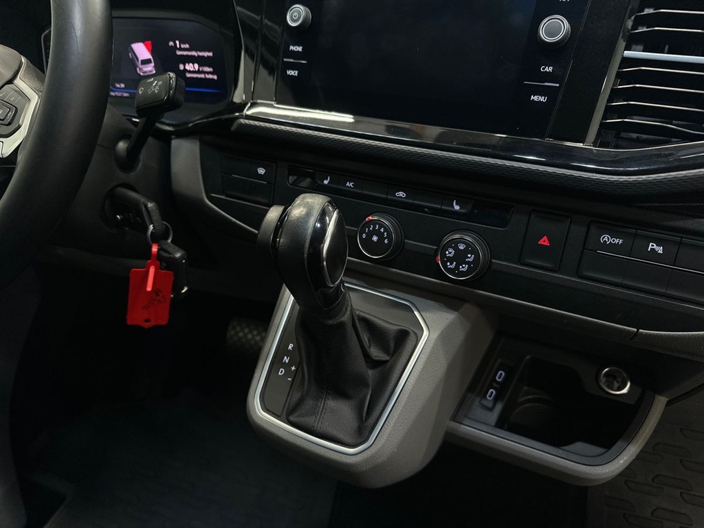 VW Transporter Lang 2,0 TDI BMT 4Motion DSG 204HK Van 7g Aut. - Image 15