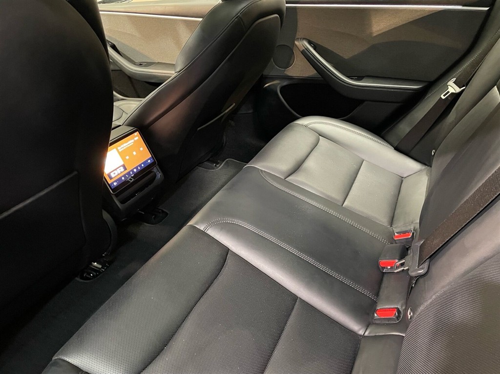 Tesla Model 3 EL 283HK Aut. - Image 9