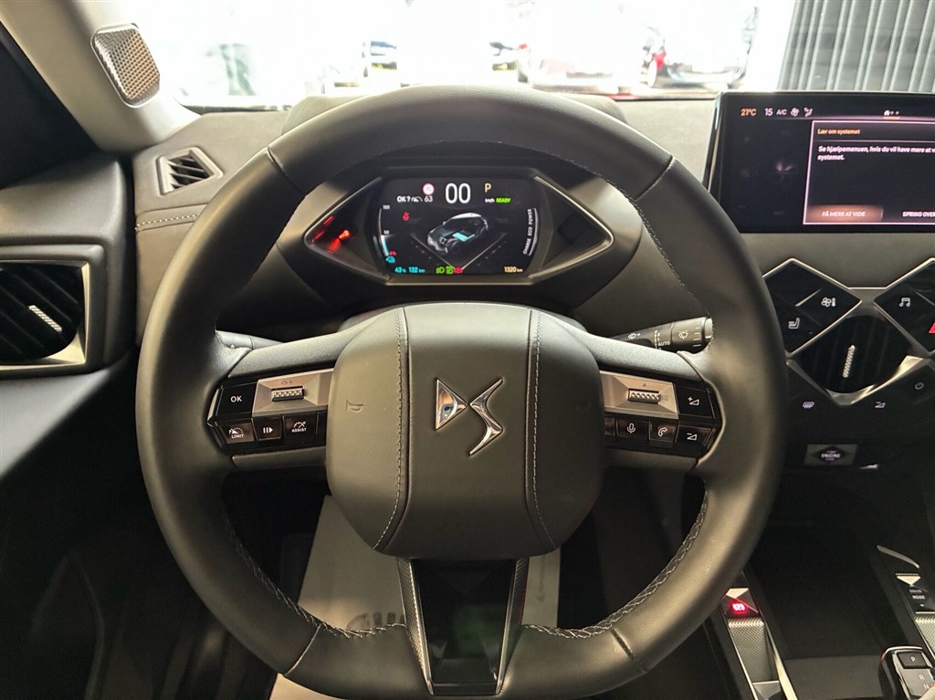DS DS3 Crossback E-Tense Opera 156HK 5d Aut. - Image 9