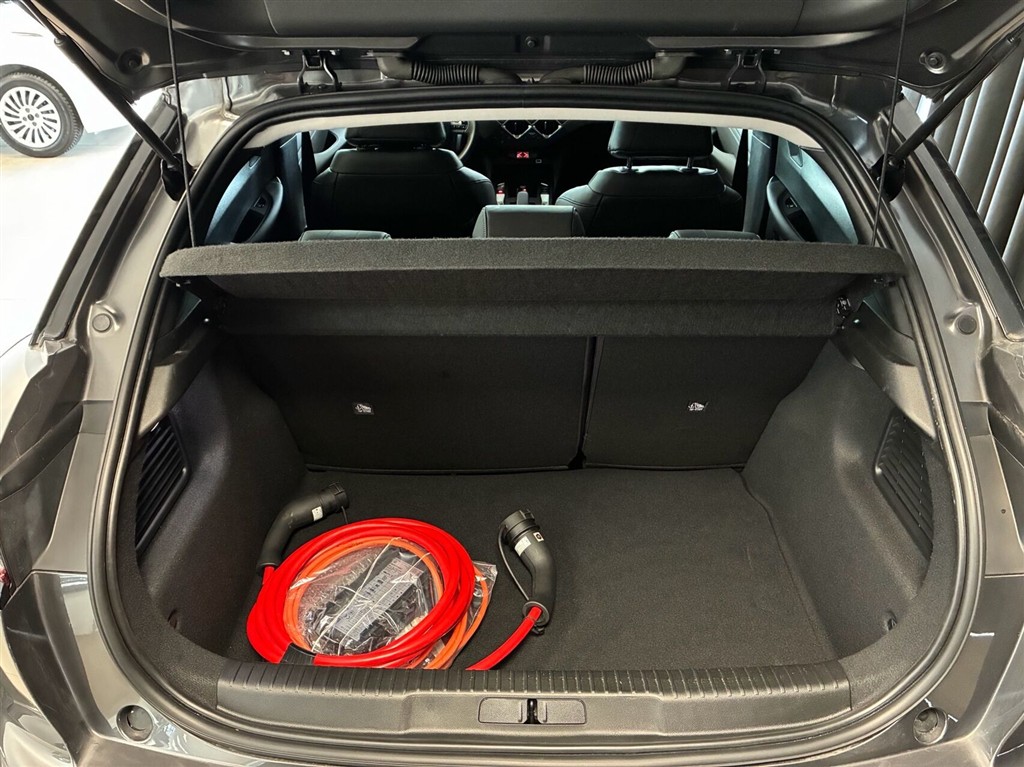 DS DS3 Crossback E-Tense Opera 156HK 5d Aut. - Image 26