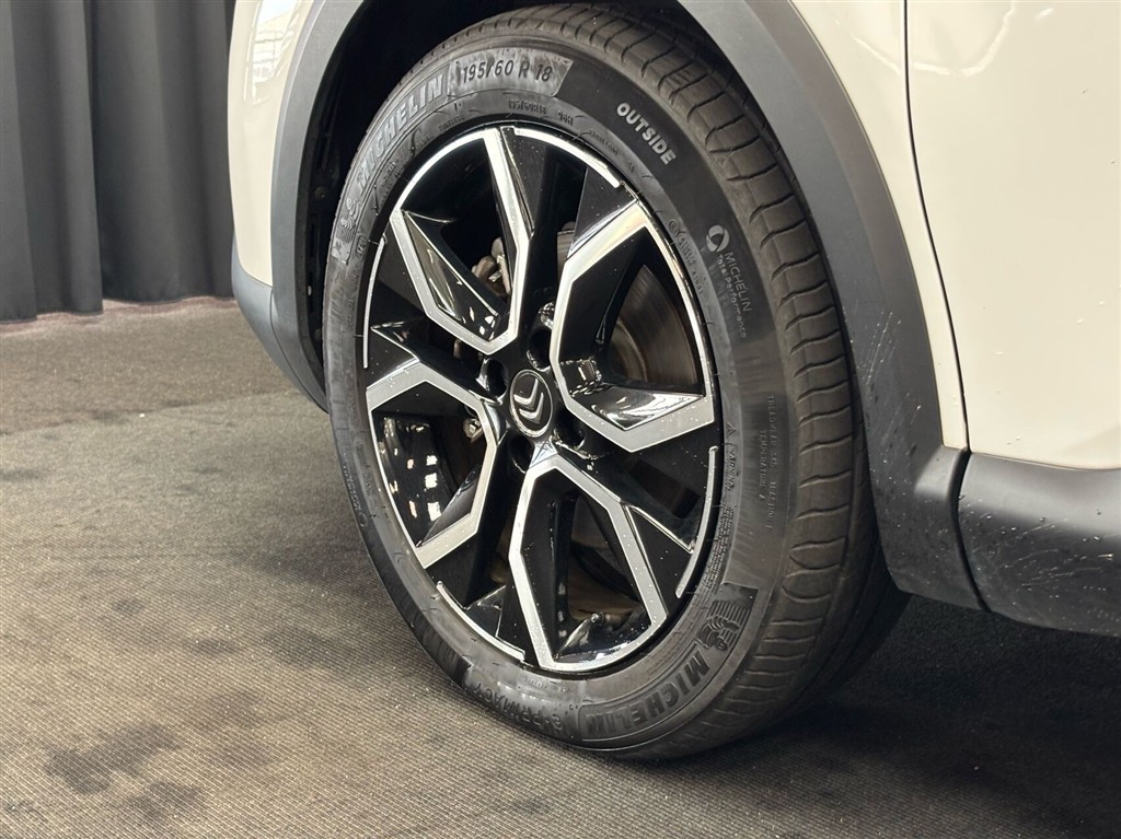 Citroën e-C4 EL Feel 136HK 5d Aut. - Image 5