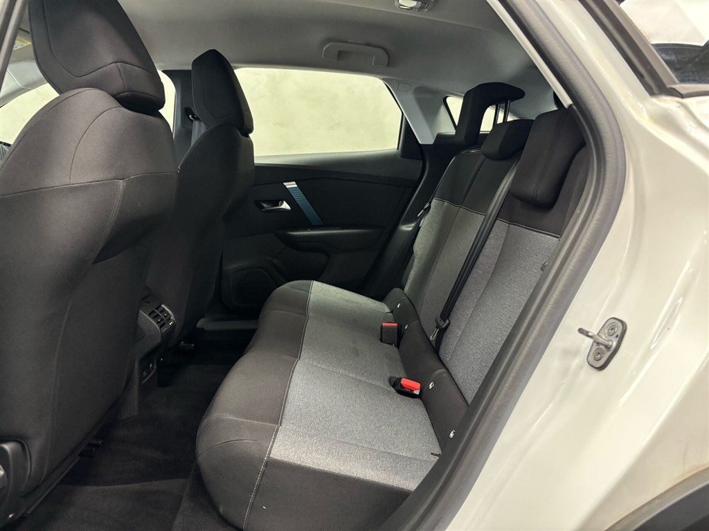 Citroën e-C4 EL Feel 136HK 5d Aut. - Image 7