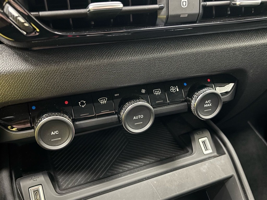 Citroën e-C4 EL Feel 136HK 5d Aut. - Image 22