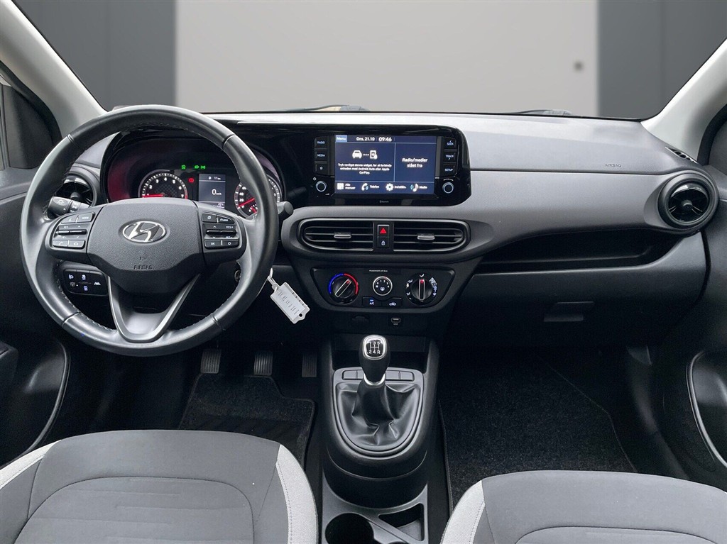 Hyundai i10 1,0 Essential 67HK 5d - Image 10