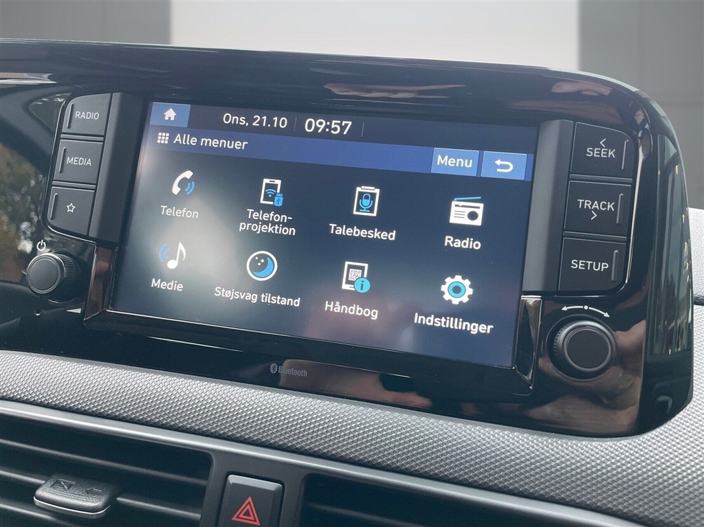 Hyundai i10 1,0 Essential 67HK 5d - Image 23