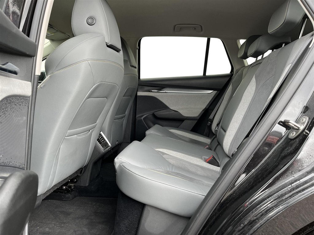 Skoda Enyaq 80 iV Selection Lounge 204HK 5d Aut. - Image 5