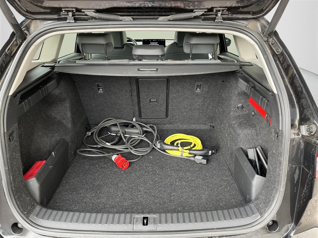 Skoda Enyaq 80 iV Selection Lounge 204HK 5d Aut. - Image 12