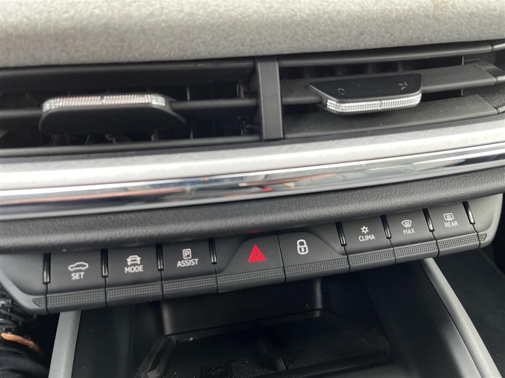 Skoda Enyaq 80 iV Selection Lounge 204HK 5d Aut. - Image 19