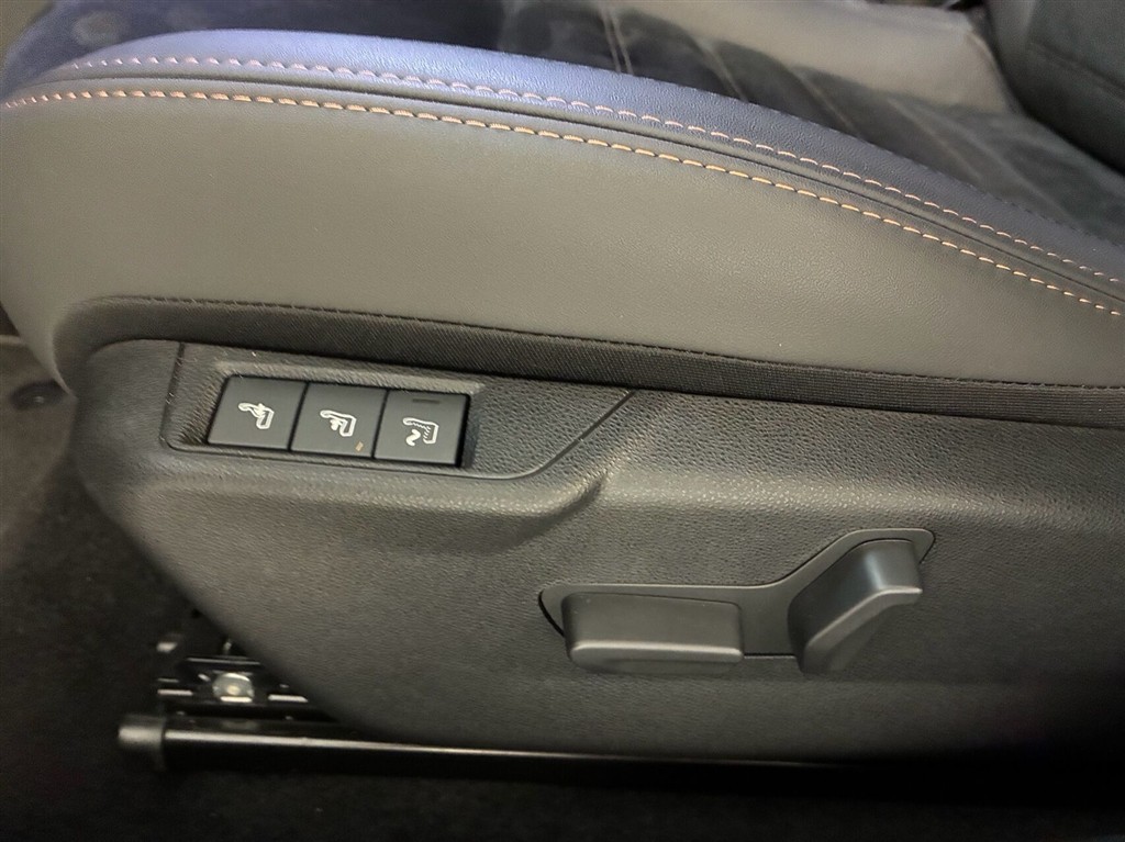 Alfa Romeo Junior EL Intensa 156HK 5d Aut. - Image 9