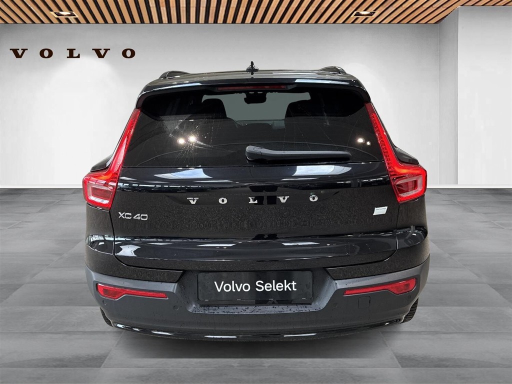 Volvo XC40 Recharge Extended Range Core 252HK 5d Aut. - Image 8