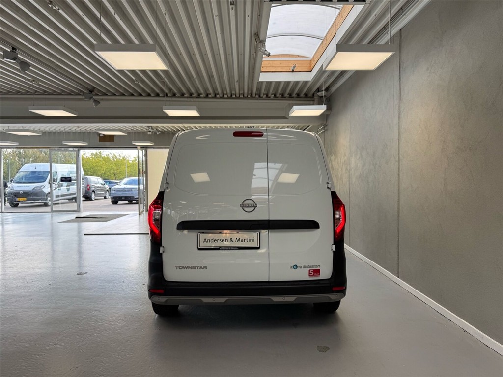 Nissan Townstar L1 EL Acenta 122HK Van Aut. - Image 6