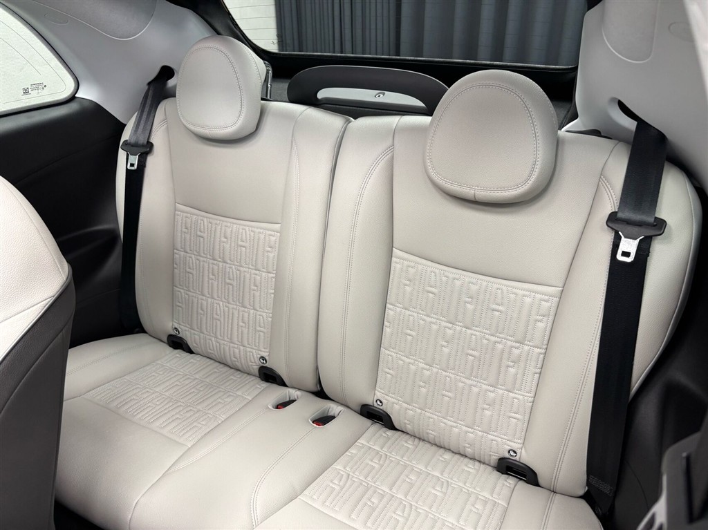Fiat 500e EL La Prima By Bocelli 118HK Cabr. Aut. - Image 10