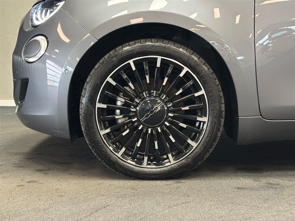 Fiat 500e 3+1 EL La Prima 118HK 4d Aut. - Image 6
