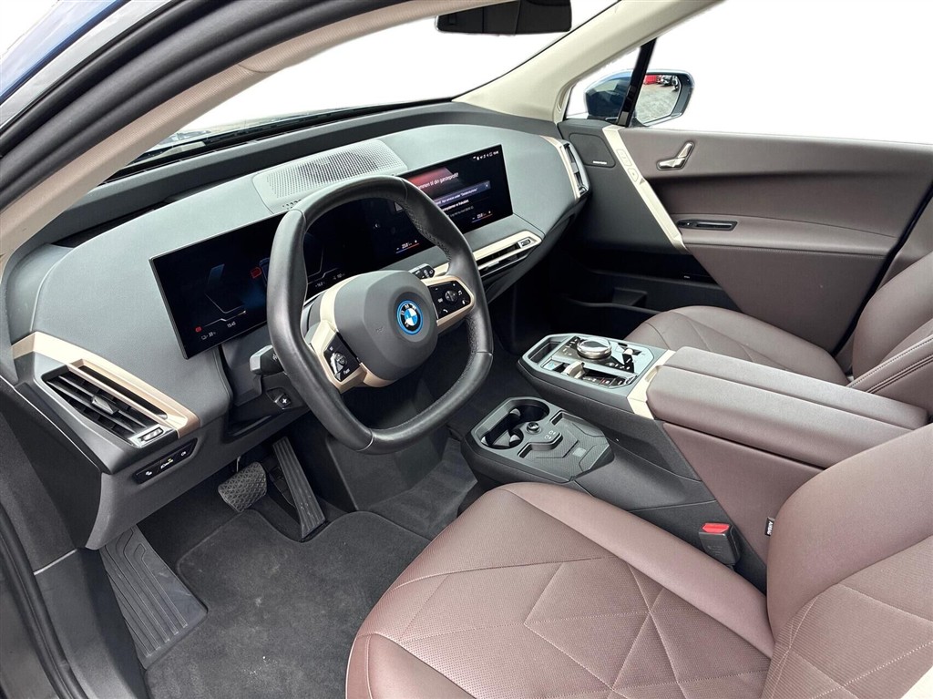 BMW iX 40 EL XDrive 326HK 5d Aut. - Image 3
