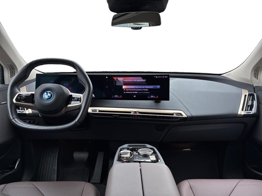 BMW iX 40 EL XDrive 326HK 5d Aut. - Image 4