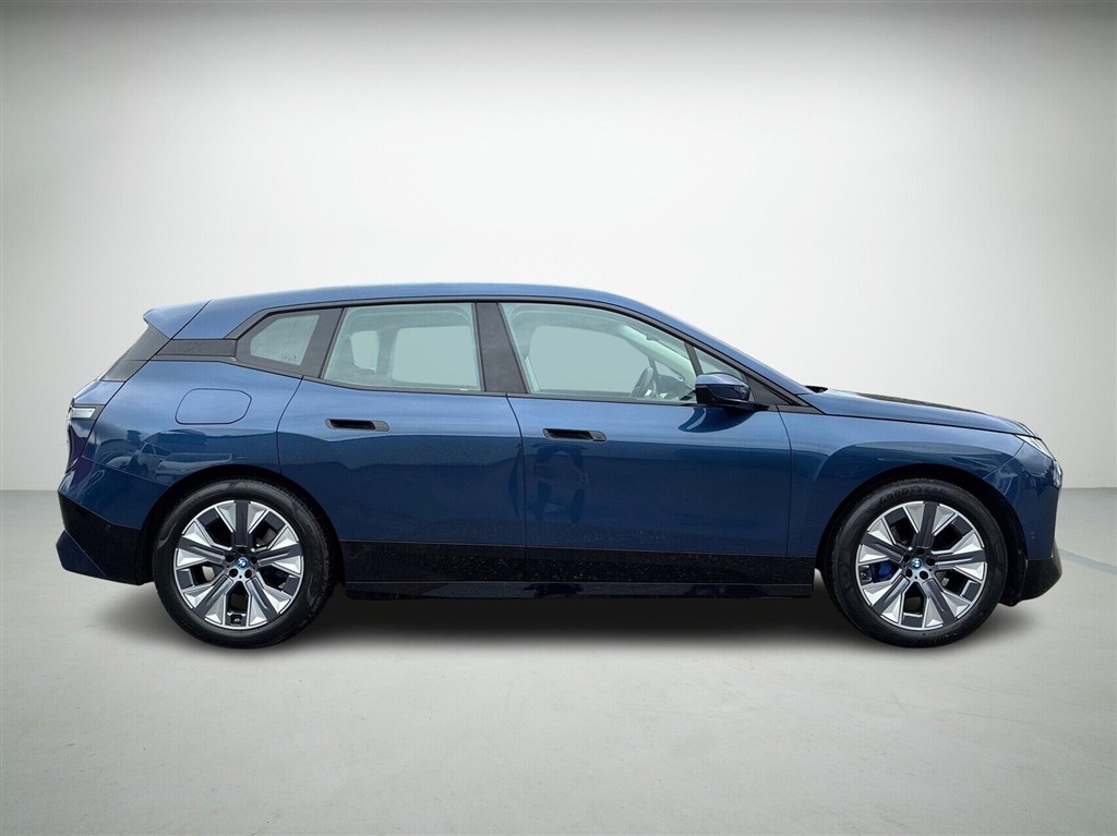 BMW iX 40 EL XDrive 326HK 5d Aut. - Image 6
