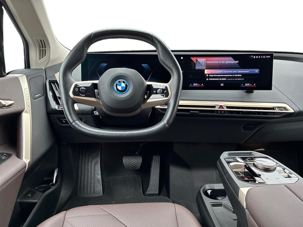 BMW iX 40 EL XDrive 326HK 5d Aut. - Image 10