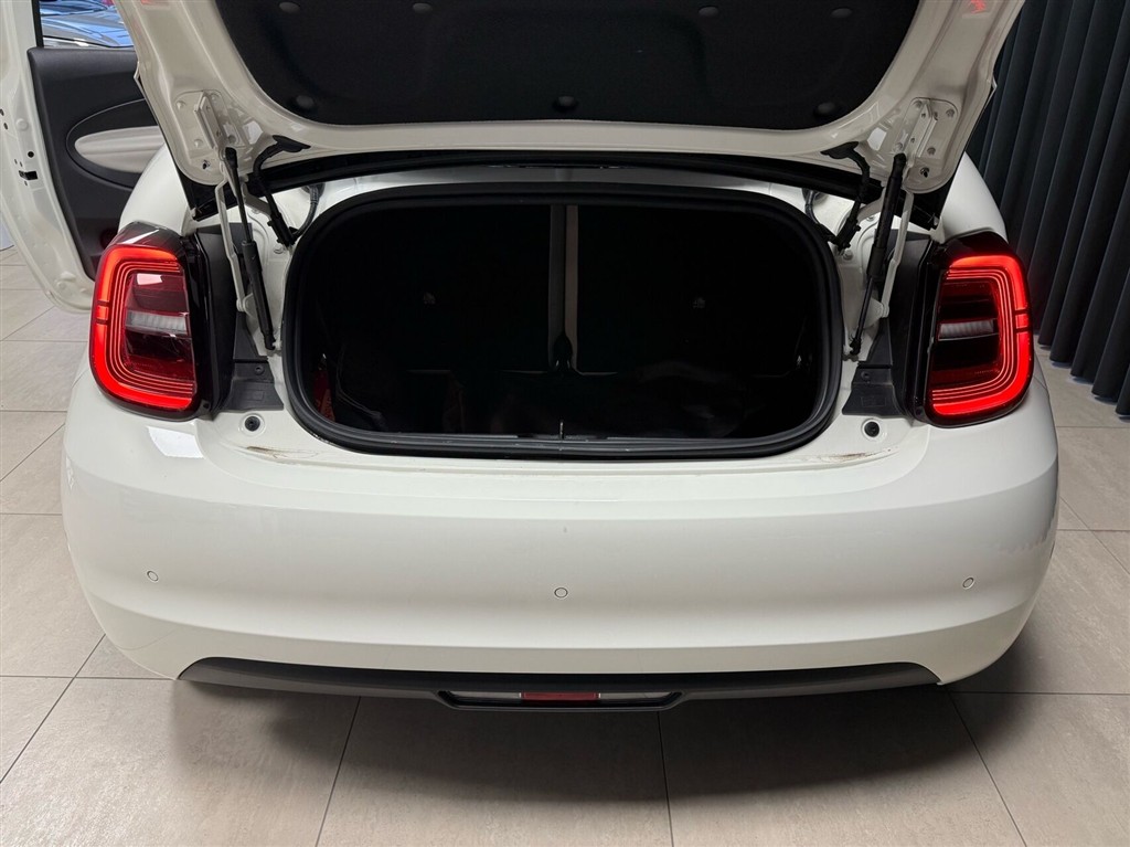 Fiat 500e EL La Prima By Bocelli 118HK Cabr. Aut. - Image 15