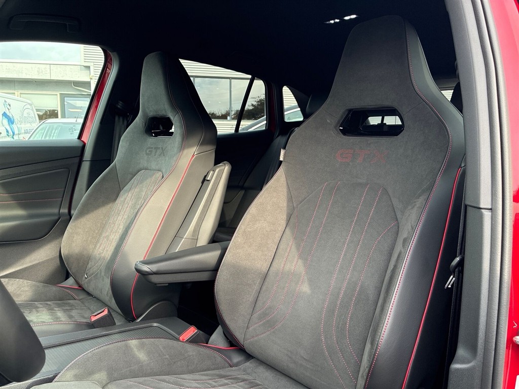 VW ID.4 EL GTX 4Motion 340HK 5d Aut. - Image 3
