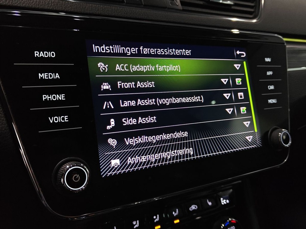 Skoda Superb 1,4 TSI Plugin-hybrid iV Plus DSG 218HK 5d 6g Aut. - Image 23