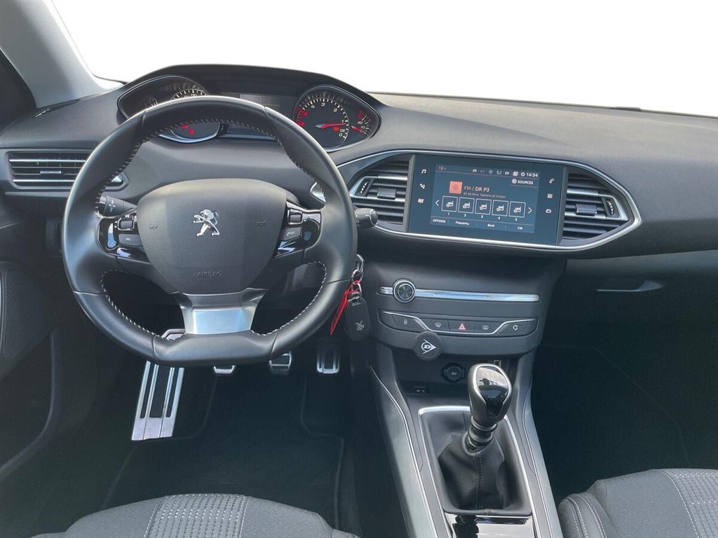 Peugeot 308 SW 1,5 BlueHDi Selection Sky 130HK Stc 6g - Image 10