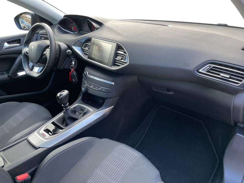 Peugeot 308 SW 1,5 BlueHDi Selection Sky 130HK Stc 6g - Image 13