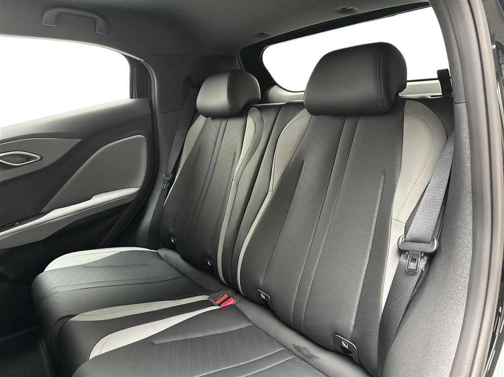 BYD Dolphin Surf EL Boost 88HK Aut. - Image 12