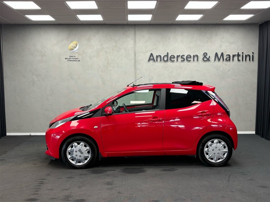 Toyota Aygo 1,0 VVT-I X-Wave 69HK 5d - Image 2