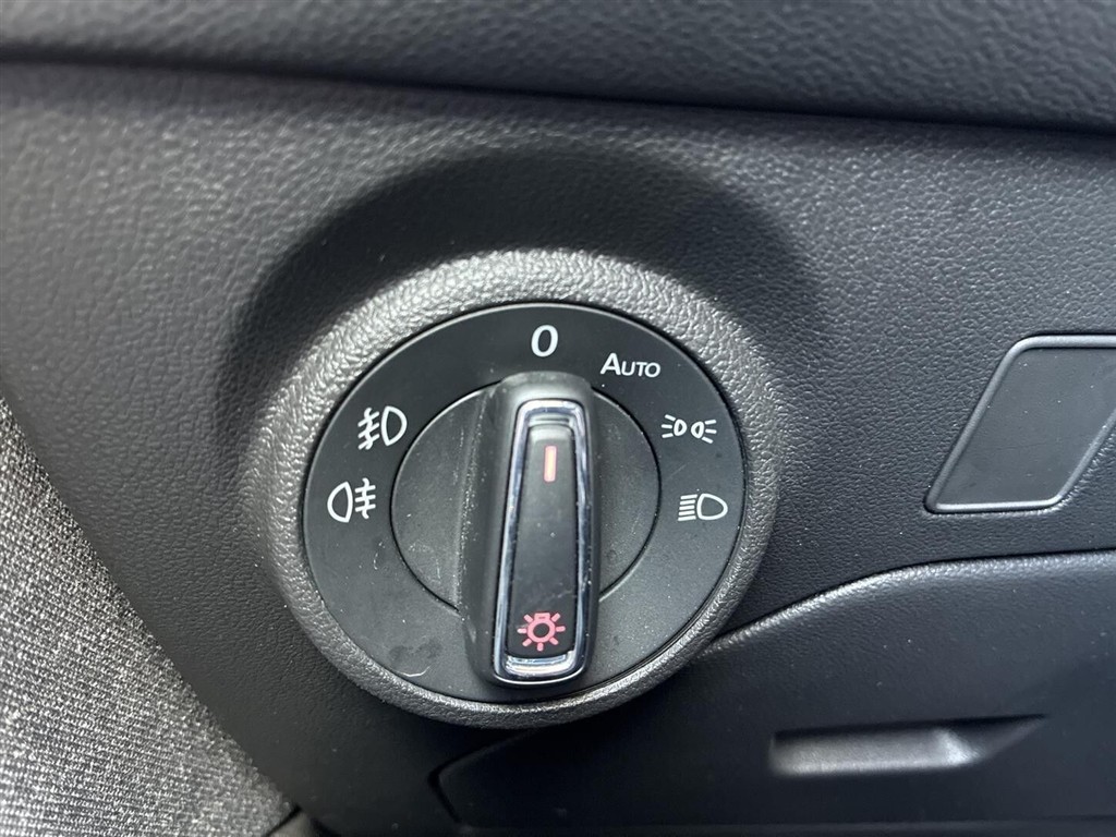 Seat Leon Sportstourer 1,5 TSI Style DSG 150HK Stc 7g Aut. - Image 21