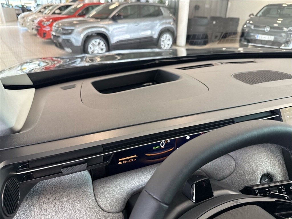 Citroën e-C5 Aircross EL VTR Sport 210HK 5d Aut. - Image 13