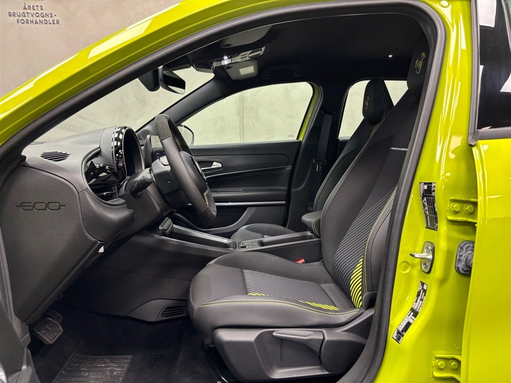 Abarth 600e EL Turismo 238HK 5d Aut. - Image 11
