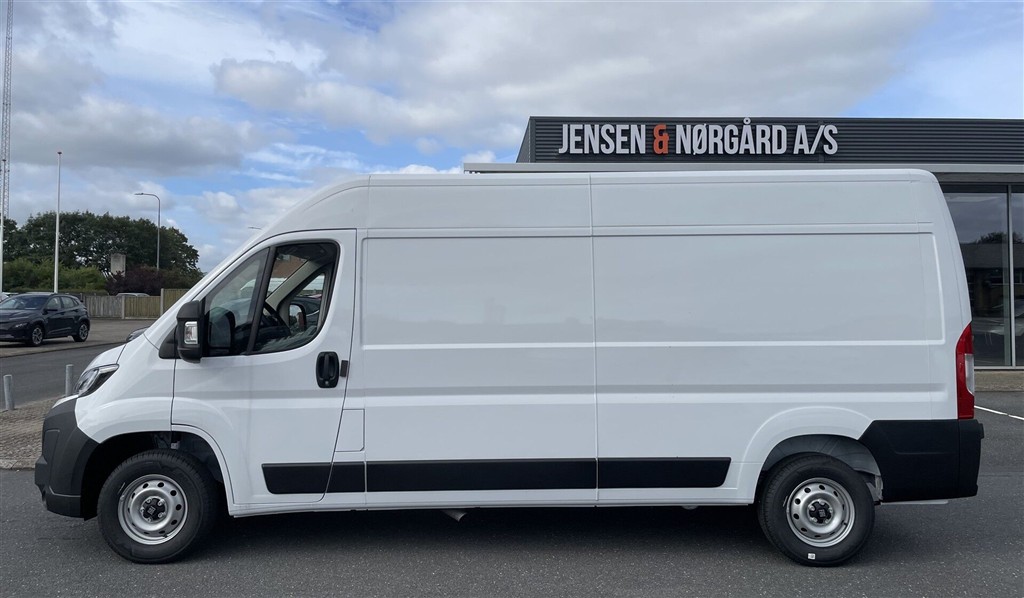 Fiat Ducato 33 L2H1 2,2 Multijet 140HK Van 6g - Image 2