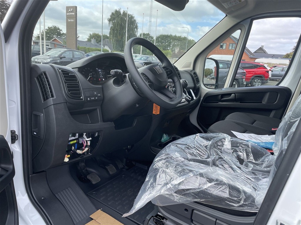 Fiat Ducato 33 L2H1 2,2 Multijet 140HK Van 6g - Image 7