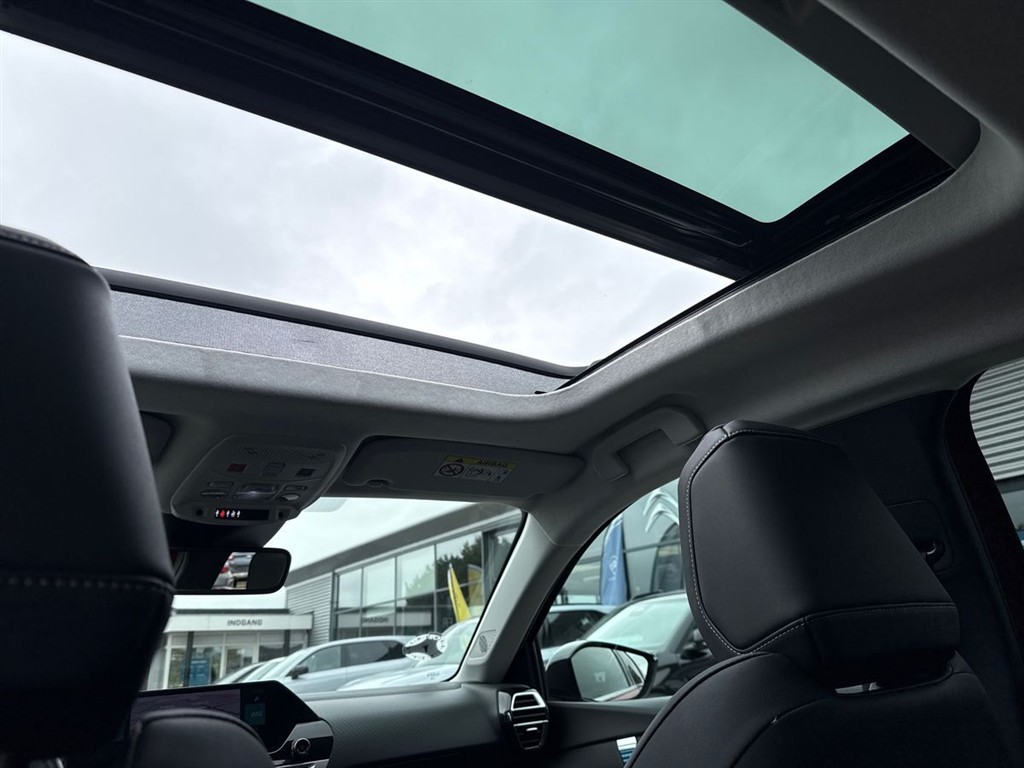 Citroën e-C4 EL Prestige Ltd. 136HK 5d Aut. - Image 18