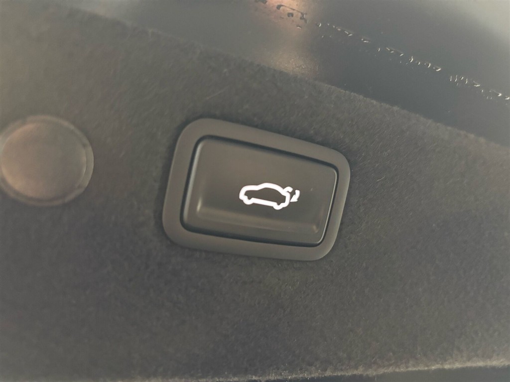 Kia EV4 Fastback Long Range Business Plus 204HK Aut. - Image 8