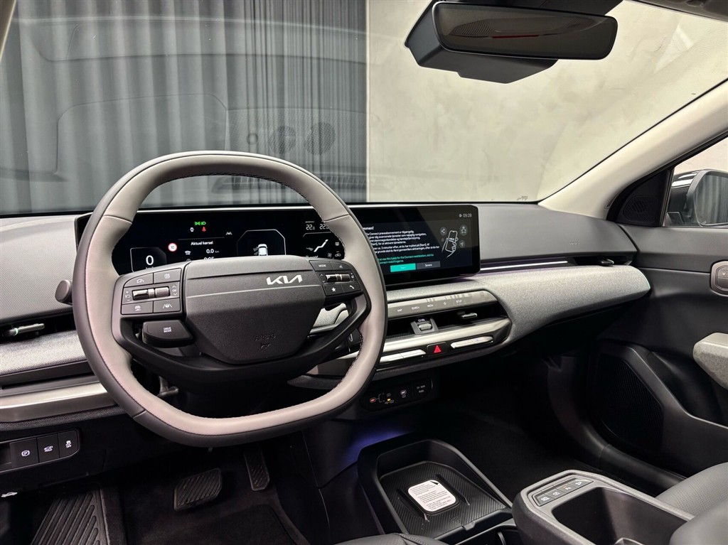 Kia EV4 Fastback Long Range Business Plus 204HK Aut. - Image 12