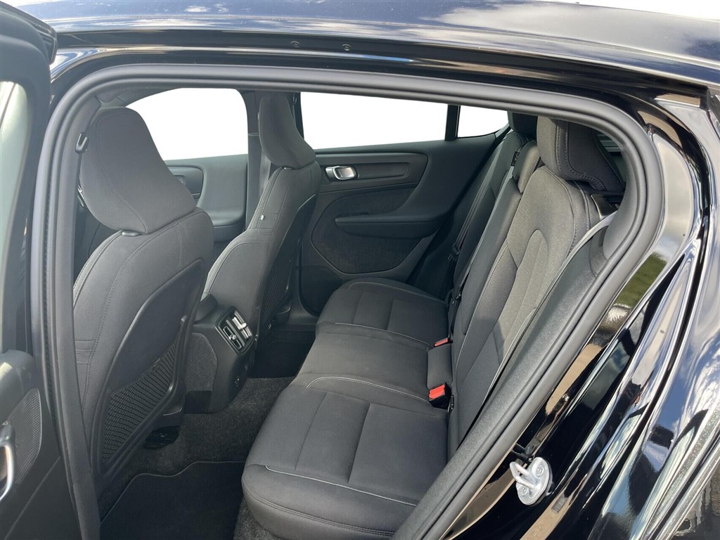 Volvo C40 Recharge Extended Range Core 252HK 5d Aut. - Image 5