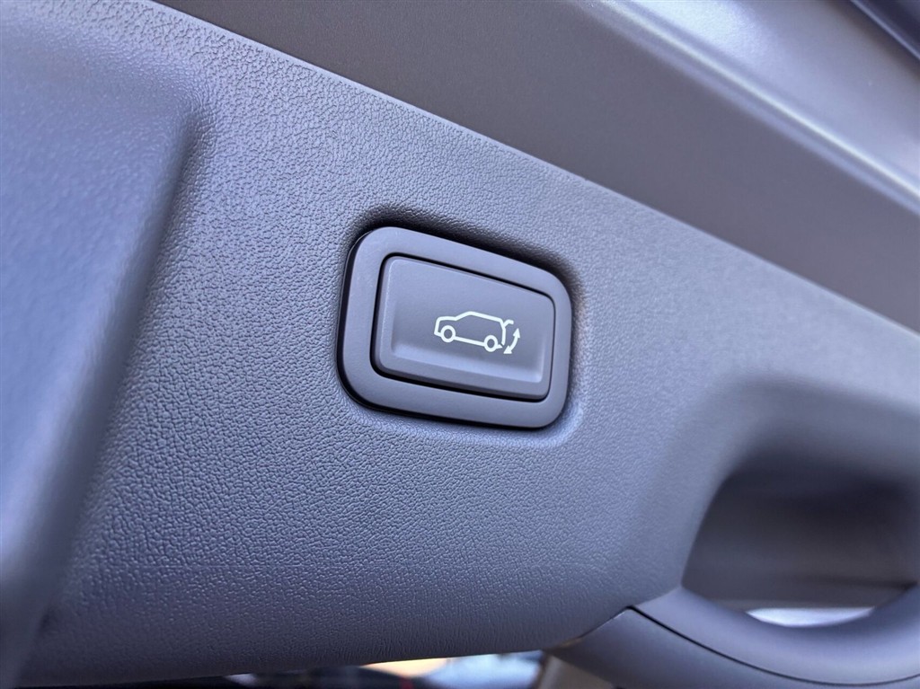 Kia EV3 Long Range Upgrade 204HK 5d Aut. - Image 9