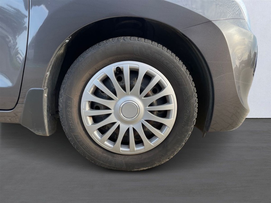 Suzuki Baleno 1,2 Dualjet Comfort CVT 90HK 5d Aut. - Image 9