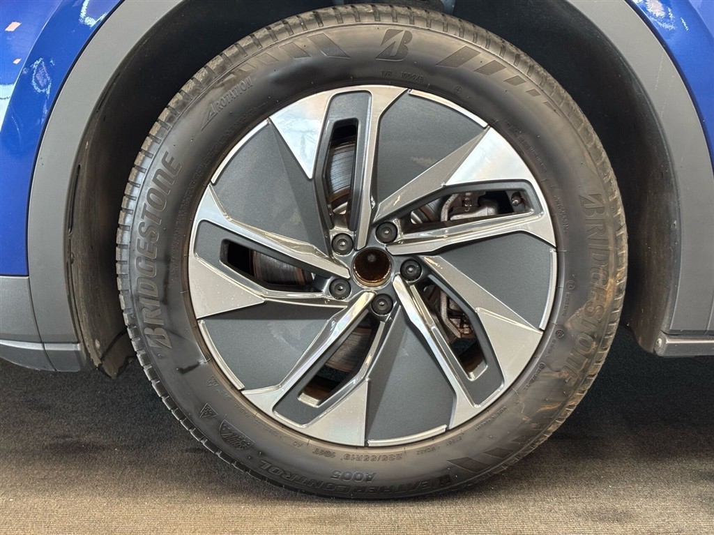 VW ID.4 EL Pro Performance 204HK 5d Aut. - Image 6